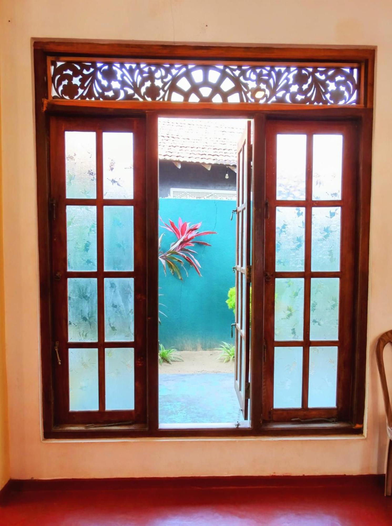 Private Beach House In Mirissa Kültér fotó